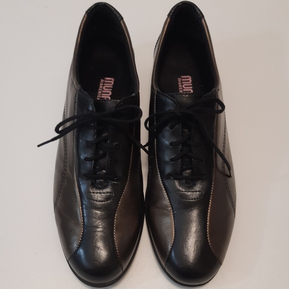 Munroe Lace up Loafer/ Sneaker - Picture 2 of 7